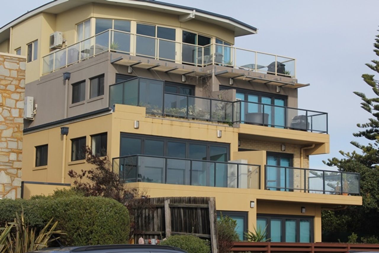 The Hamptons Hideaway on the Esplanade