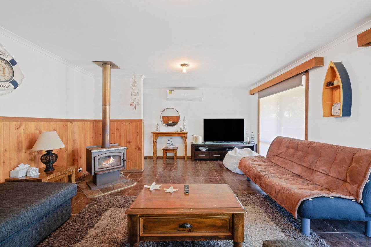 68 Scenic Drive, Cowes