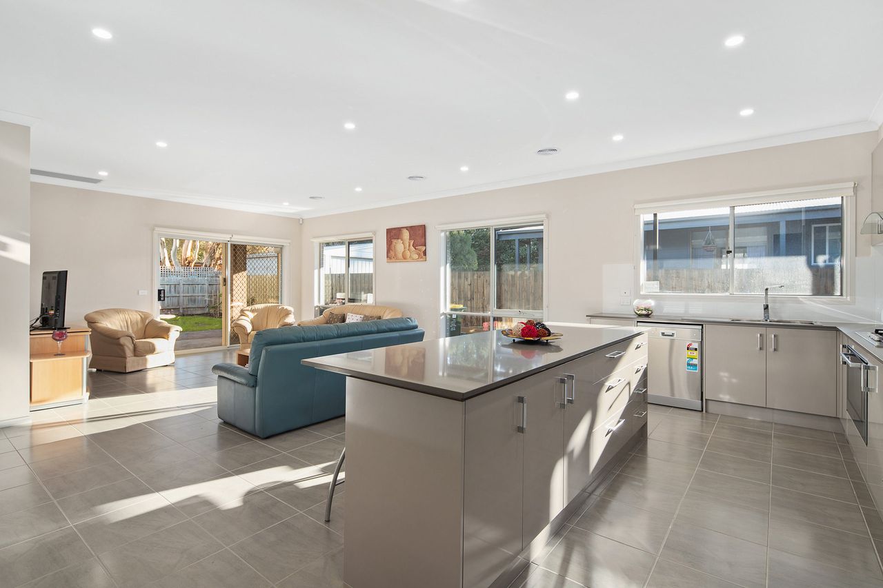 581 Settlement Road, Cowes – FREE Wifi